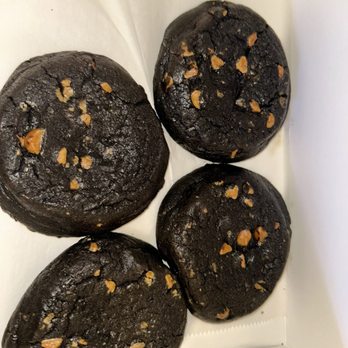 Chip City - Dark Chocolate Peanut Butter Cookie - Bakeries Near Me - Forest Hills, New York