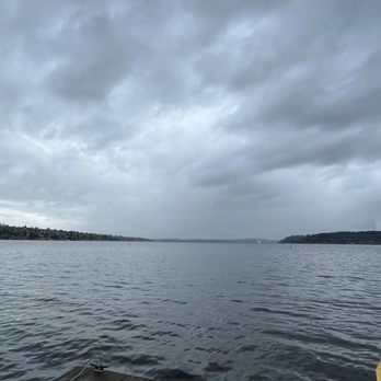 Dock and Drink - Cocktail Bars Near Me - Renton, Washington