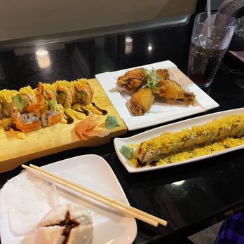 Sam Ramen - Crunchy Roll, Shaggy Dog, Fried Chicken Wings,            Chashu Buns - Ramen Near Me - Pasadena, Texas
