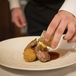 Hôtel de la Poste - Agneau des Hautes-Alpes, cromesquis de foie gras, confiture de dent de lion