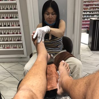 Happy Nails & Spa - Helen is the best - Nail Salons Near Me - Lahaina, Hawaii Happy Nails & Spa - Helen is the best - Nail Salons Near Me - Lahaina, Hawaii