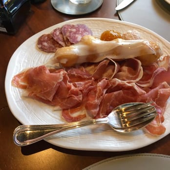 Caffè dell'Oro - Fried dumplings & cured meats - Cocktail Bars Near Me - Florence, FI