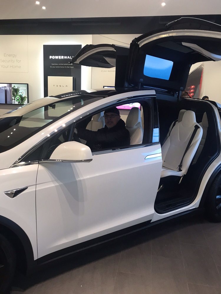 TESLA Updated September 2024 2800 W Big Beaver Rd, Troy, Michigan