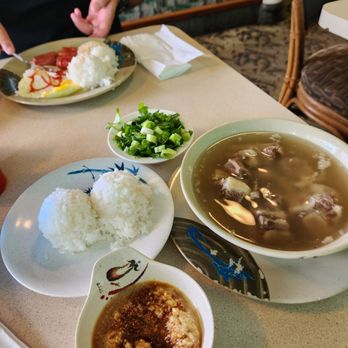 Kam Bowl - Oxtail soup - Diners Near Me - Honolulu, Hawaii