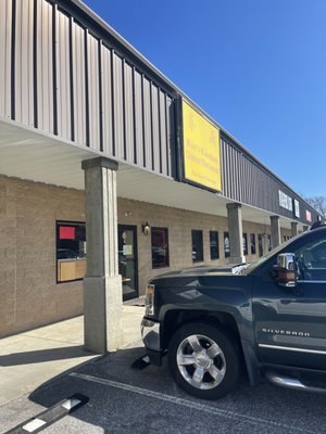 Kin's Kitchen by null