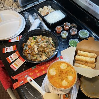 Thai Taste - Pad See Ew, Tom Kha Kai Soup, Pork Egg Rolls, Fried Garlic & Pepper. Was all amazing. Hats off to the Chef's. - Thai Near Me - Fresno, California
