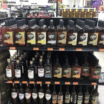Stateline Liquor - All the whiskey, bourbon and moonshine you could ever want or need!! - Beer, Wine & Spirits Near Me - Pioneer, Tennessee Stateline Liquor - All the whiskey, bourbon and moonshine you could ever want or need!! - Beer, Wine & Spirits Near Me - Pioneer, Tennessee