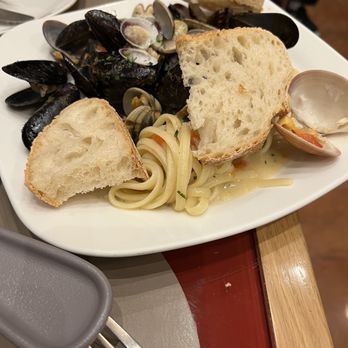 Januarius - Napoletana Near Me - Naples, NA Januarius - Napoletana Near Me - Naples, NA