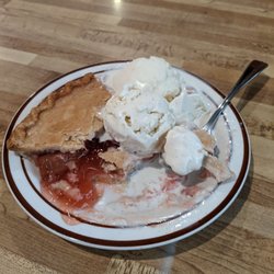 Mill Street Inn - Delicious Pie!