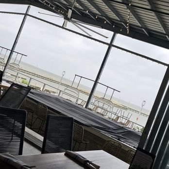 Pier 6 - $6 raw oysters today - Seafood Near Me - San Leon, Texas