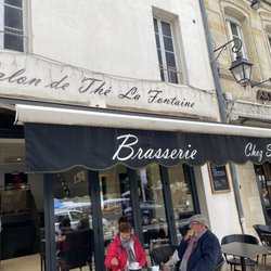 L' Epi D'or - Cafe outside