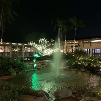 The Falls - Shopping Centers Near Me - Miami, Florida