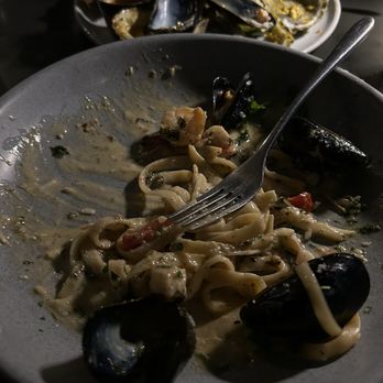 Divan Restaurant & Bar - Seafood Linguine - Mediterranean Near Me - Atlanta, Georgia