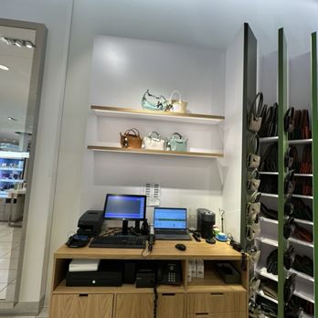 Nordstrom Del Amo Fashion Center - Cute bag above the cash wrap in the Longchamp concession shop. - Department Stores Near Me - Torrance, California Nordstrom Del Amo Fashion Center - Cute bag above the cash wrap in the Longchamp concession shop. - Department Stores Near Me - Torrance, California