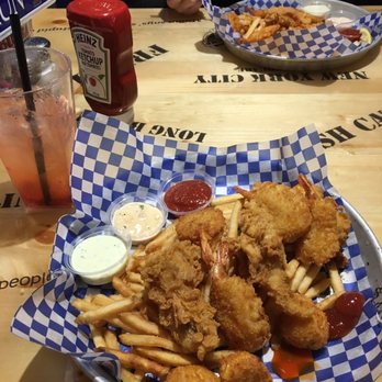 Bubba Gump Shrimp Co. - Seafood Near Me - Edmonton, Alberta