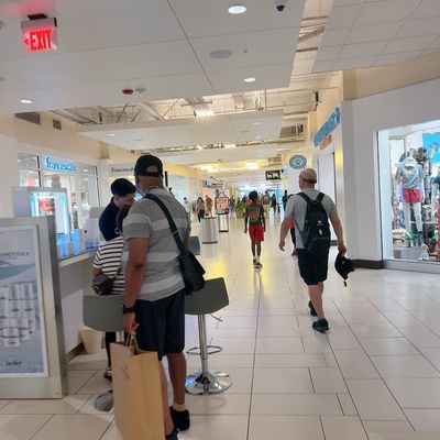 Riverwalk Outlets by null