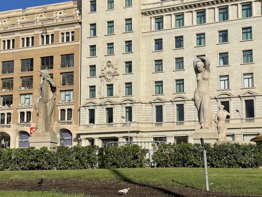 Plaça de Catalunya by null