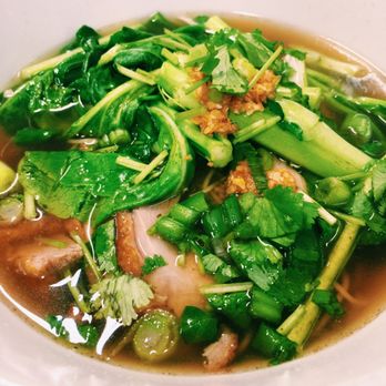Siam Smiles Noodle Bar - Kuai Tiew Ped – yellow noodles with duck and duck soup with coriander and morning glory - Thai Near Me - Manchester, XGM