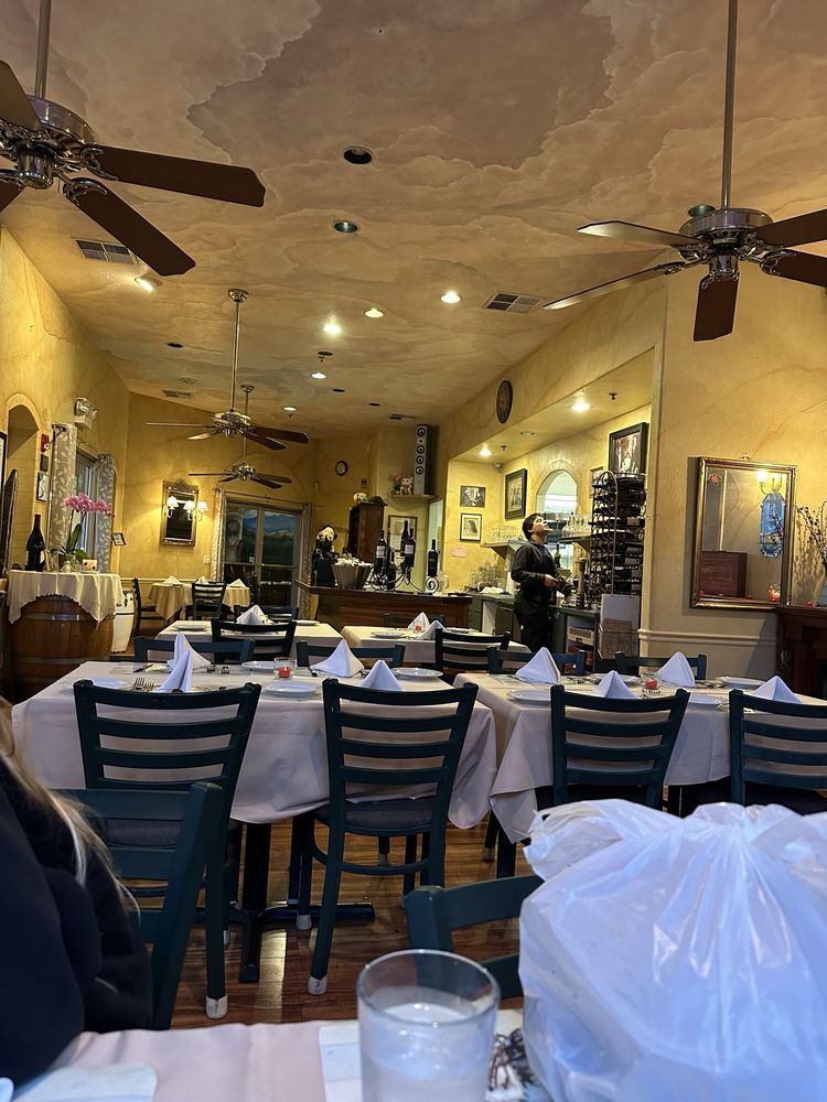 Piacere Italiano Steak and Seafood