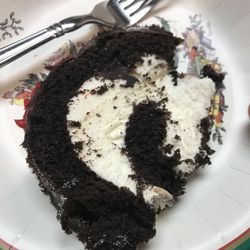 Christmas Fudge Roll Cake