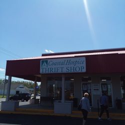 Coastal Hospice Thrift Shop - Great place!