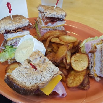Doodles - Plum club - Breakfast & Brunch Near Me - Lexington, Kentucky