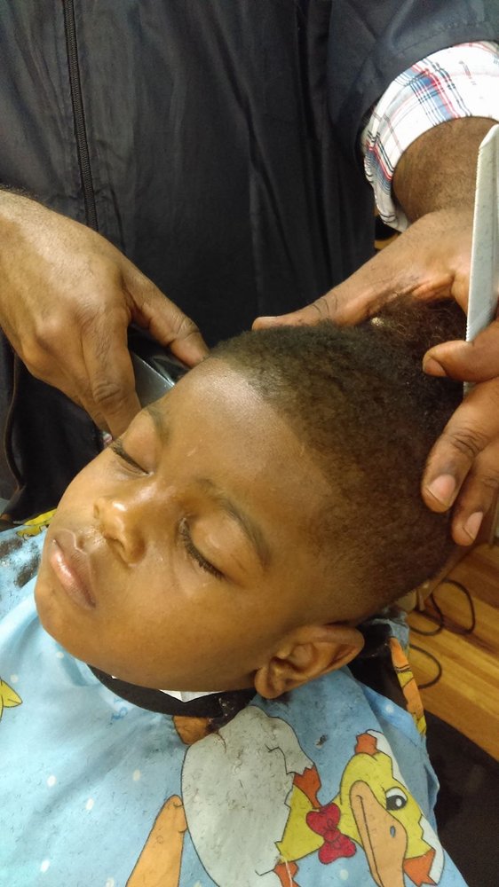 LAKE STREET BARBER AND BEAUTY 14 Photos 3636 Lake St, Omaha