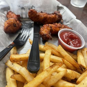 Old Town Draught House Grill - Chicken Tenders - American Near Me - Greensboro, North Carolina Old Town Draught House Grill - Chicken Tenders - American Near Me - Greensboro, North Carolina