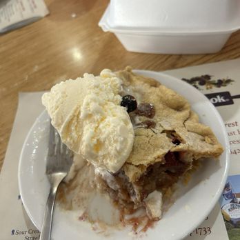 Norske Nook - Breakfast & Brunch Near Me - Osseo, Wisconsin Norske Nook - Breakfast & Brunch Near Me - Osseo, Wisconsin
