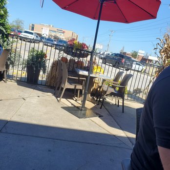 Joey Bs - Patio - Italian Near Me - Saint Louis, Missouri