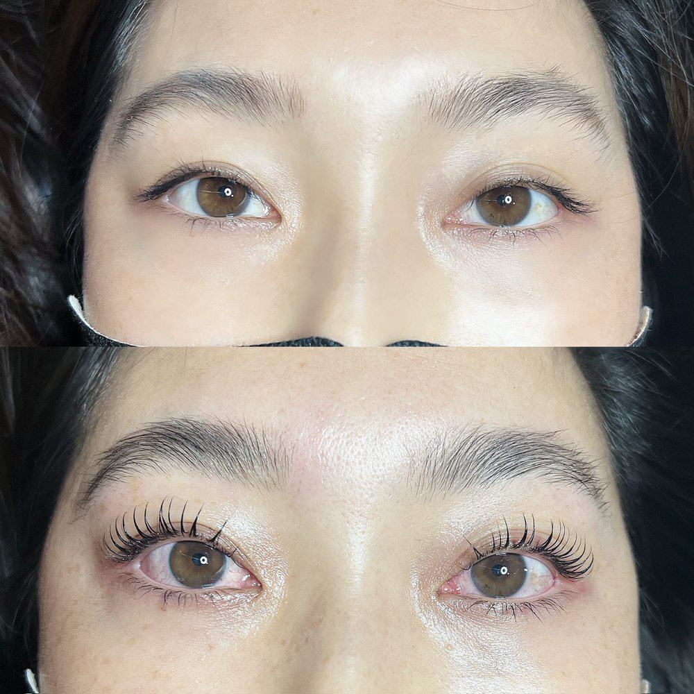 NANA Lash & Beauty Studio Logo