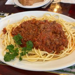 Their spaghetti is awesome and the bread as well Their spaghetti is awesome and the bread as well