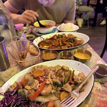 Ezankaya - Thai Near Me - Chicago, Illinois