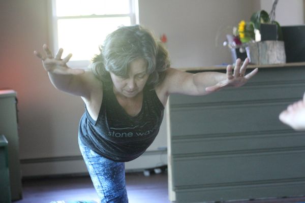 Stone Wave Yoga by null