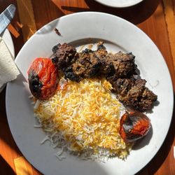 Hafez House Of Kabobs - Kabab, zeyton parvarde, mast moosir
