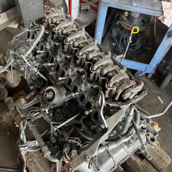 Lykos Yacht Services & Solutions - The old seized Yanmar 6LP out of the True World project