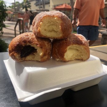 Leonard's Bakery - Original, Chocolate Filling & Custard Filling - Bakeries Near Me - Waipahu, Hawaii Leonard's Bakery - Original, Chocolate Filling & Custard Filling - Bakeries Near Me - Waipahu, Hawaii