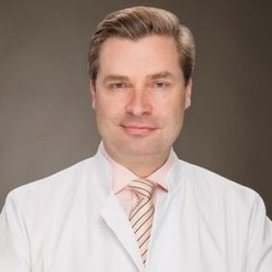 Clemens Esche, MD, FAAD - Dr. Clemens Esche
