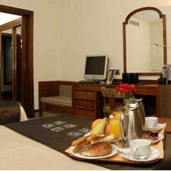 Hotel Liabeny - Hotels Near Me - Madrid, M