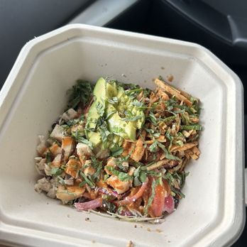 MIXT - MEDITERRANEAN BOWL - Vegetarian Near Me - San Francisco, California MIXT - MEDITERRANEAN BOWL - Vegetarian Near Me - San Francisco, California