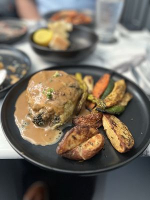 Triola's Kitchen by null