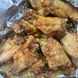 Joe's New York Style Pizza - Garlic parm wings