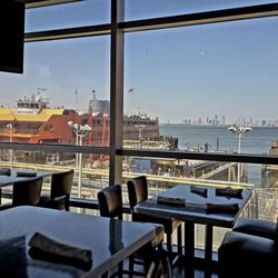 River Dock Cafe - Great big windows with views of NYC