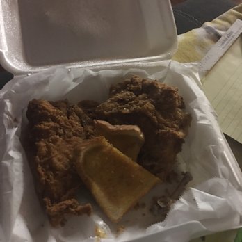 Toppings Pizzeria - a tray of fried food - Pizza Near Me - Streator, Illinois Toppings Pizzeria - a tray of fried food - Pizza Near Me - Streator, Illinois