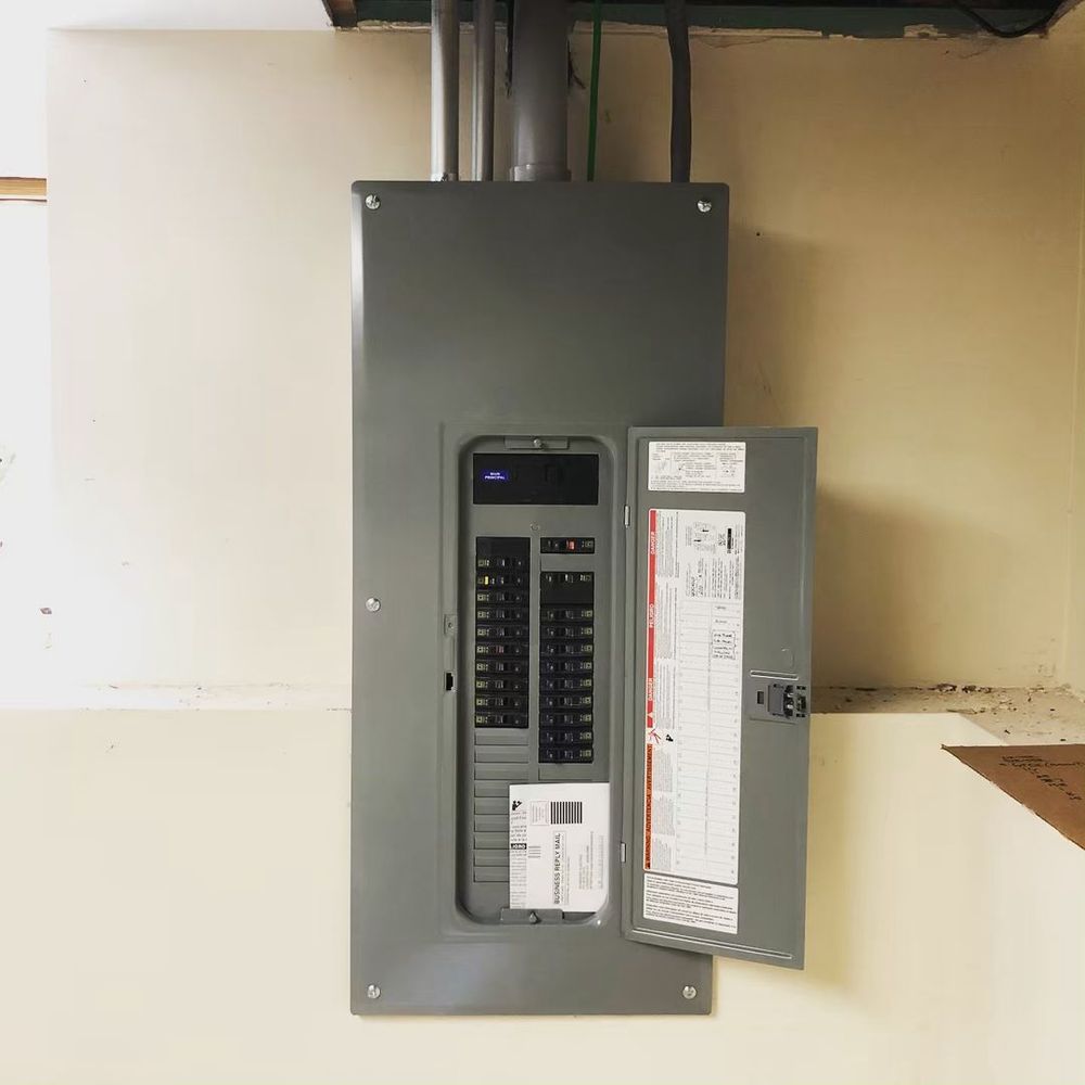 Slide of Wolf Pack 24 Hour Electrician