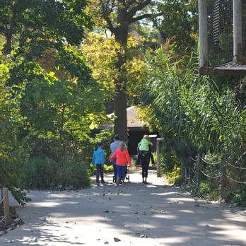 Lincoln Children's Zoo - Amusement Parks Near Me - Lincoln, Nebraska