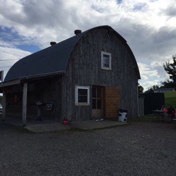 Cherry Hill Ice Cream - Quonset Hut Roof - Ice Cream & Frozen Yogurt Near Me - Lunenburg, Massachusetts