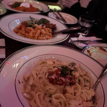 Emmy's Spaghetti Shack - Fettucini Alfredo w shrimp and chive - Italian Near Me - San Francisco, California Emmy's Spaghetti Shack - Fettucini Alfredo w shrimp and chive - Italian Near Me - San Francisco, California