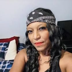 Fashion - Showing my natural looking beautiful lashes