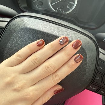 In Style Nails - Nail Salons Near Me - Woodland, California